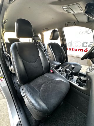 Toyota RAV4 2012
