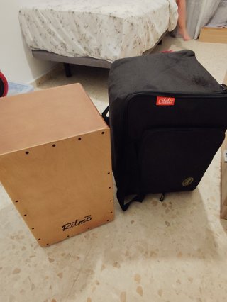 Cajón Rítmo con funda