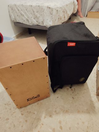 Cajón Rítmo con funda