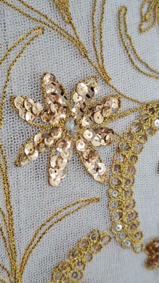 Conjunto Fallera Años 50 Beige y Dorado