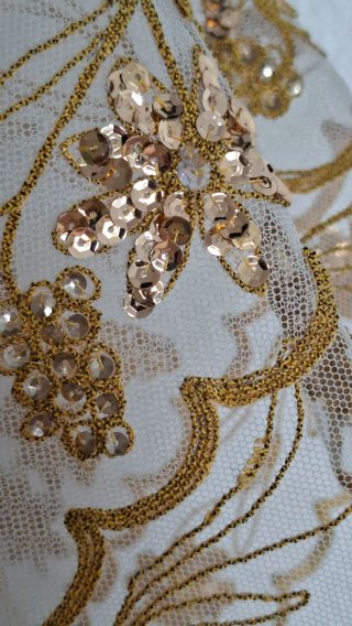 Conjunto Fallera Años 50 Beige y Dorado