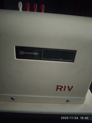 Antigua caja registradora RIV