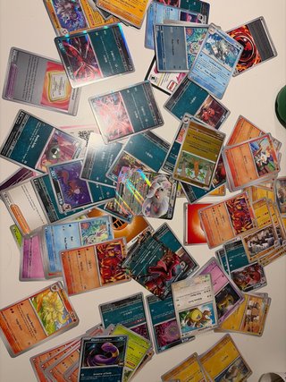 Lote de cartas Pokémon (100-150)