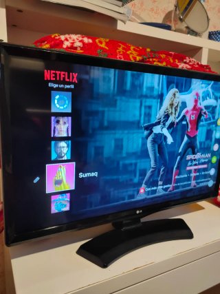 TV Smart LG 24 Negra