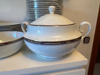Vajilla de porcelana completa