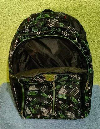 Mochila Negra y Verde sin estrenar