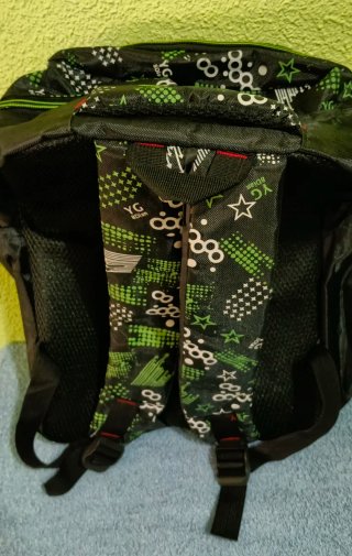 Mochila Negra y Verde sin estrenar