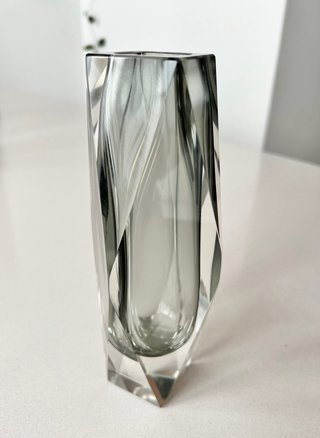 Jarrón Murano Facetado Sommerso 20.5cm Flavio Poli