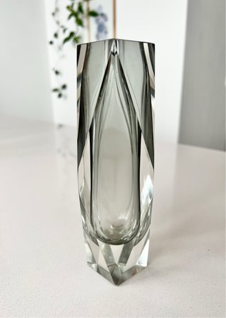Jarrón Murano Facetado Sommerso 20.5cm Flavio Poli
