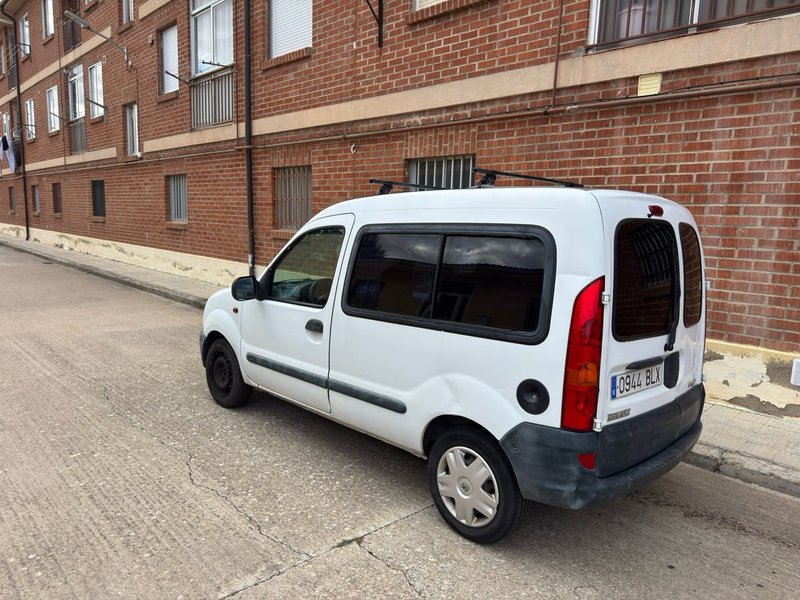 Renault Kangoo 2001 - foto 1