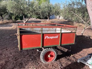 Remolque agrícola rojo