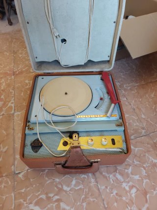 Giradischi vintage Schneider valigia marrone