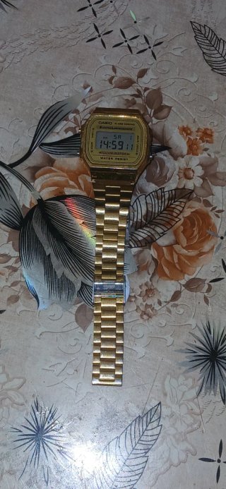 Reloj Casio Dorado