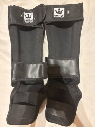 Protecciones Kickboxing Buddha y Leone