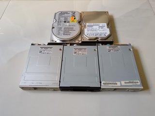 Lote Discos Duros y Disqueteras 3.5
