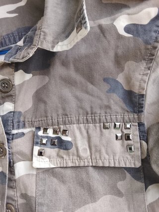 Camisa Pull&Bear Talla S Camuflaje por 6e