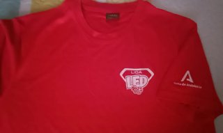 4 Camisetas Deportivas Talla L y XL