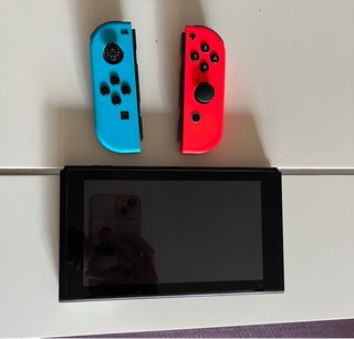 Nintendo Switch Rojo y Azul + Accesorios