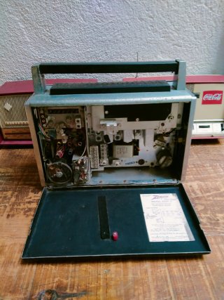 Antigua Radio Zenith Transoceánica 3000-1