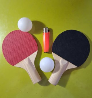 Minirraquetas ping pong y 6 bolas
