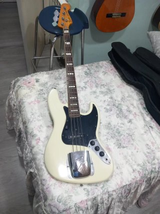 Bajo Eléctrico Fender Jazz Bass USA