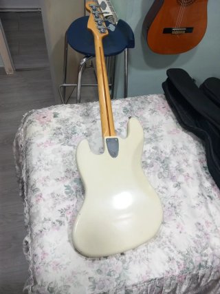 Bajo Eléctrico Fender Jazz Bass USA