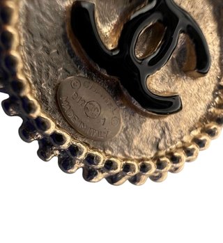 Pendientes Chanel Aro con Medalla CC