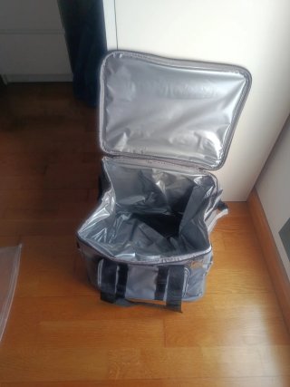 Nevera plegable gris