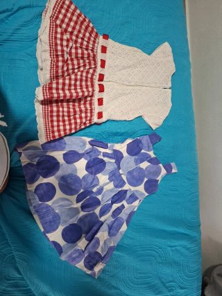 Lote 2 vestidos niña Mayoral 4 años