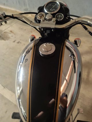 Royal Enfield Bullet 500 Negra/Plata