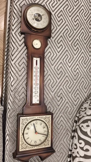 Reloj de pared madera con barómetro