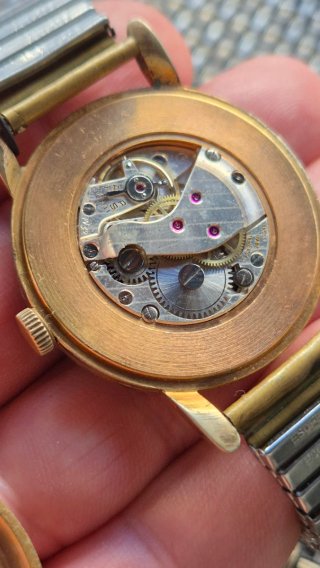Reloj CAUNY