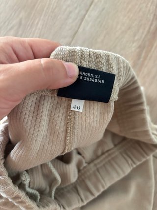Pantalón de chándal beige talla 46