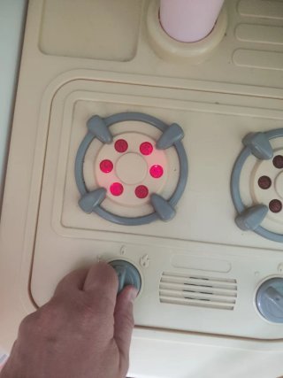 Cocinita de juguete con accesorios