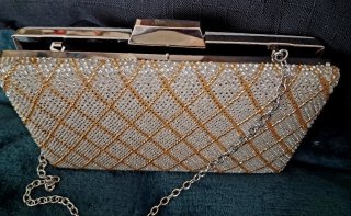 Bolso de fiesta dorado y plateado