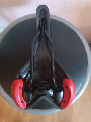 Sillín Selle Royal Negro/Rojo