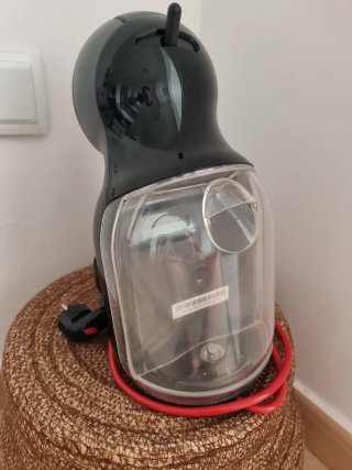 Cafetera Dolce Gusto Negra Automática
