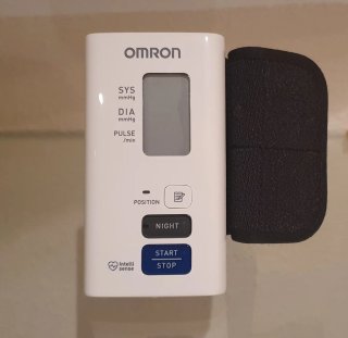 OMRON NightView Tensiómetro de Muñeca