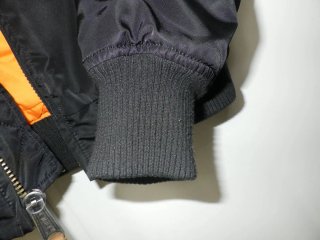 Chaqueta Alpha Industries MA1 Light