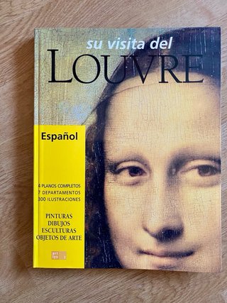 1-Libro de Arte Louvre 2- Libro de Arte Gaudi