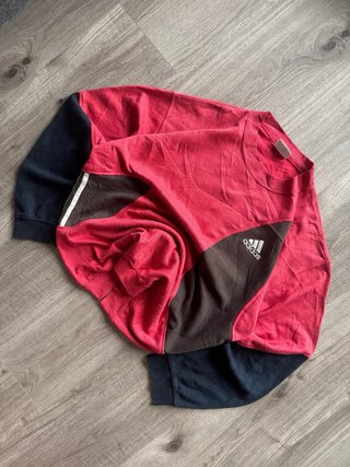 Adidas vintage colorblock roja negra retro Y2K