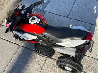 Moto Eléctrica Infantil Roja