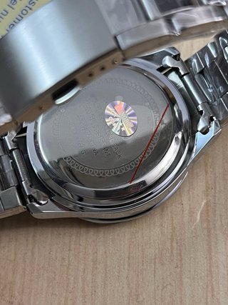Reloj LONGBO de cuarzo con calendario