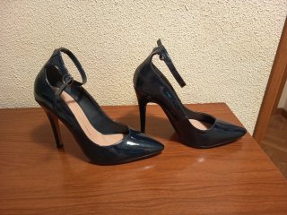 Zapatos de tacón azul fiesta tipo Charol