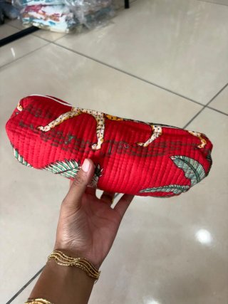Estuche estampado de tela