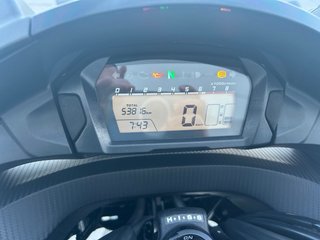Honda Integra 750 S Negra