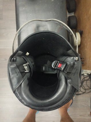 Casco de moto con visera