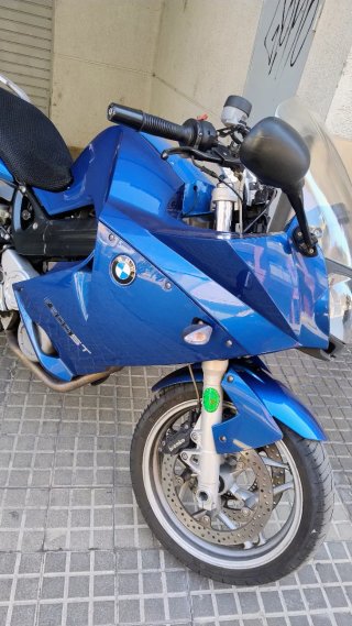 BMW F800ST Azul