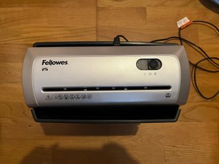 Destructora de papel Fellowes Trito 2S