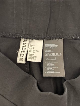 Falda Negra Skater Devided H&M
